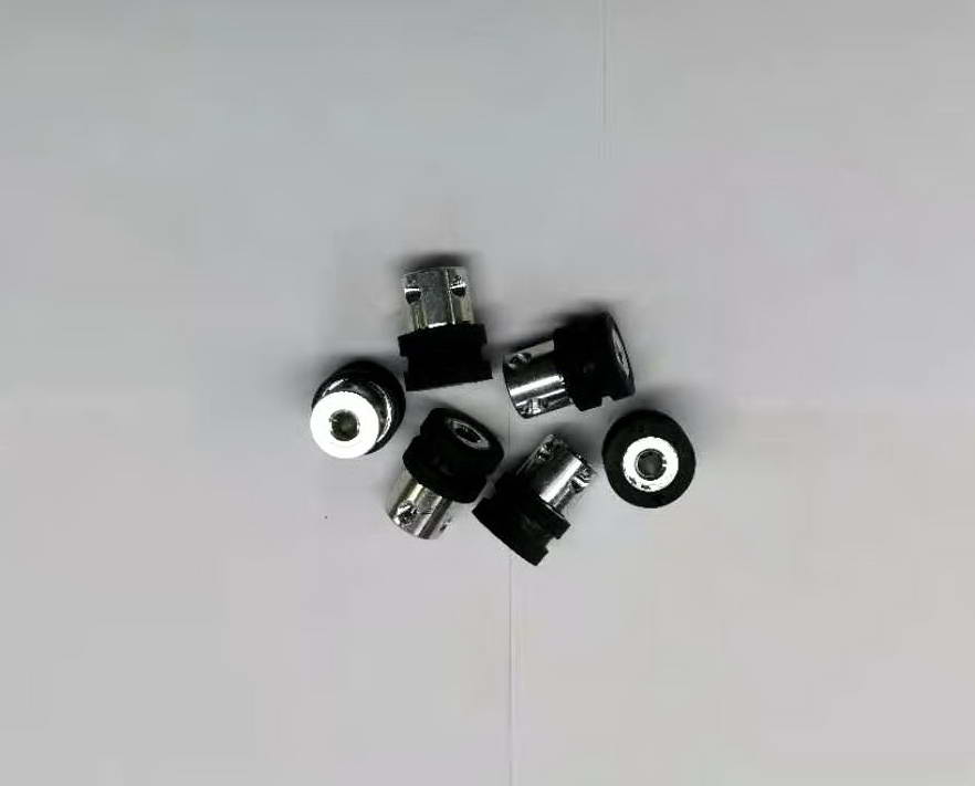 五金（jīn）包（bāo）膠滾（gǔn）輪